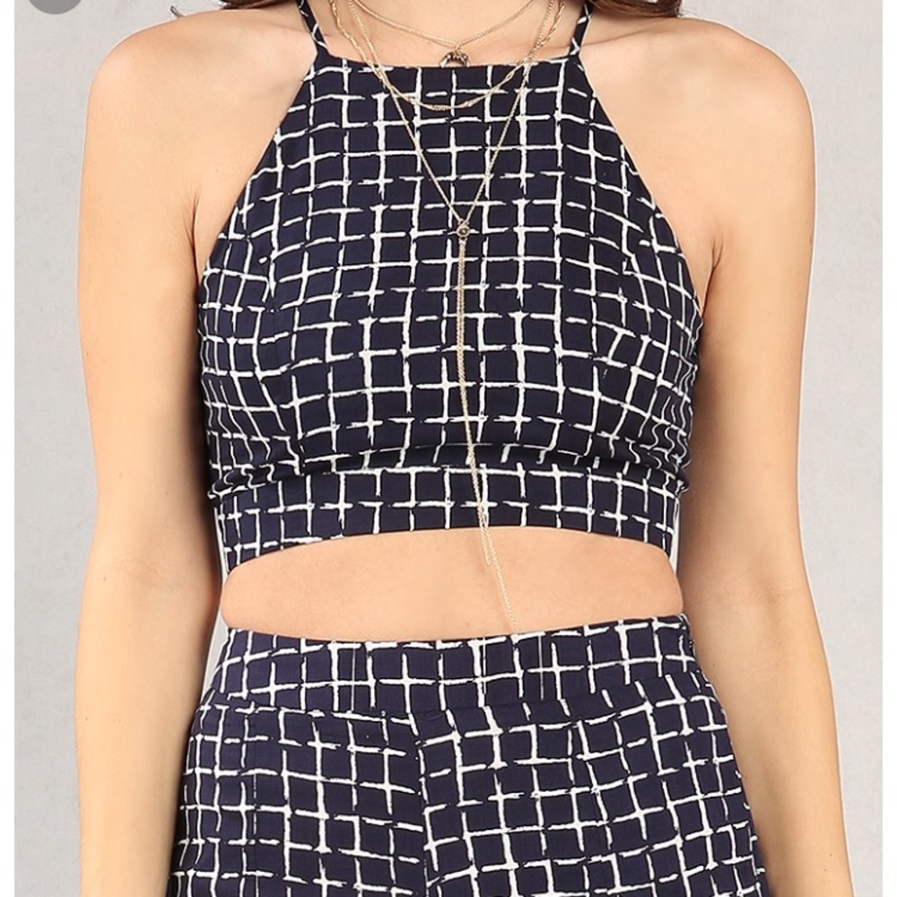 Cute cropped top and flowy pants set from Papaya - Picture 2 of 8